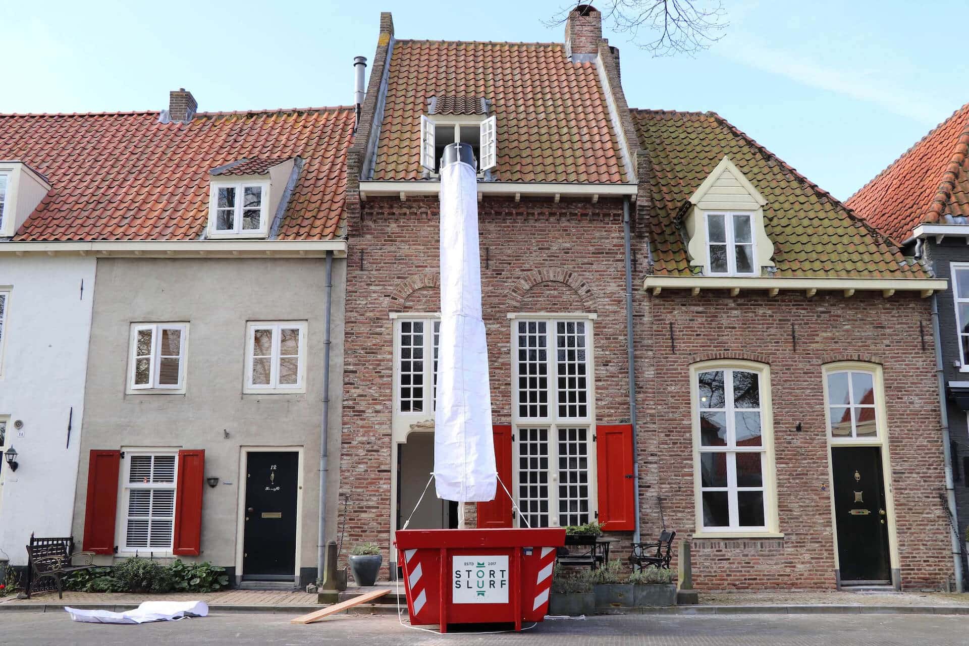 Schuttrutsche Flexible Schuttrutsche mieten